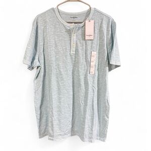 Size Large Goodfellow & Co Men's Light Blue Shirt